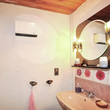 Maison Paisible Montagne בית נופש *